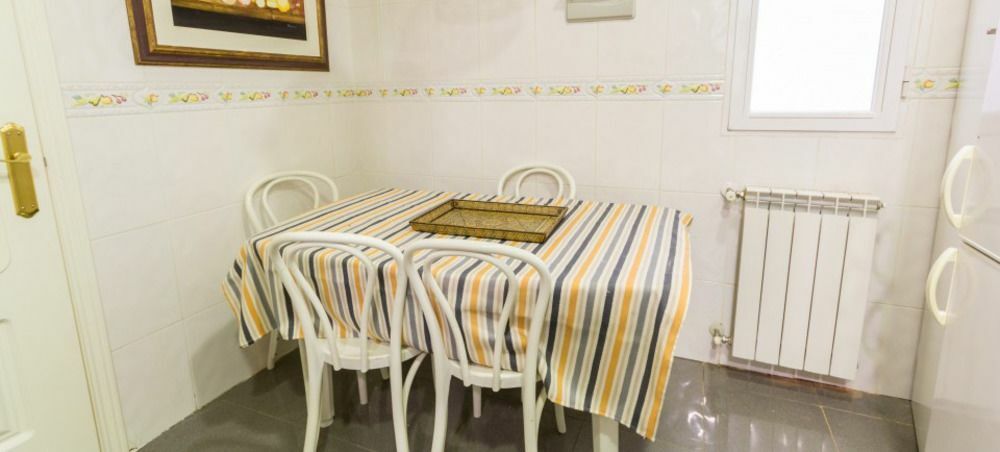 Classical Flat In Barrio Salamanca By Allo Housing Madrid Eksteriør bilde